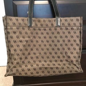 Dooney & Bourke large tote